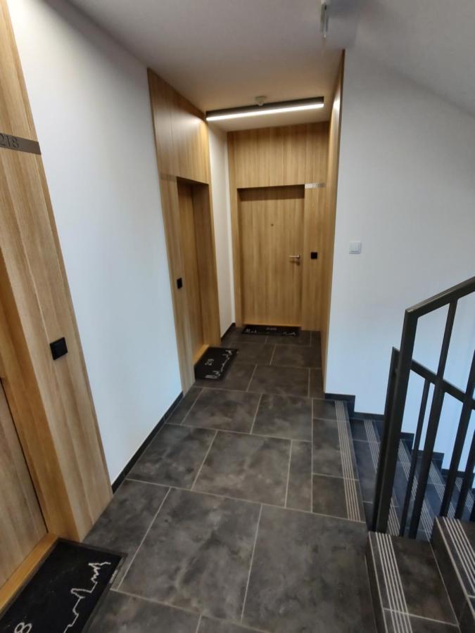 Appartamento Uroczy Apartament Z Miejscem Na Auto W Garazu Varsavia Esterno foto
