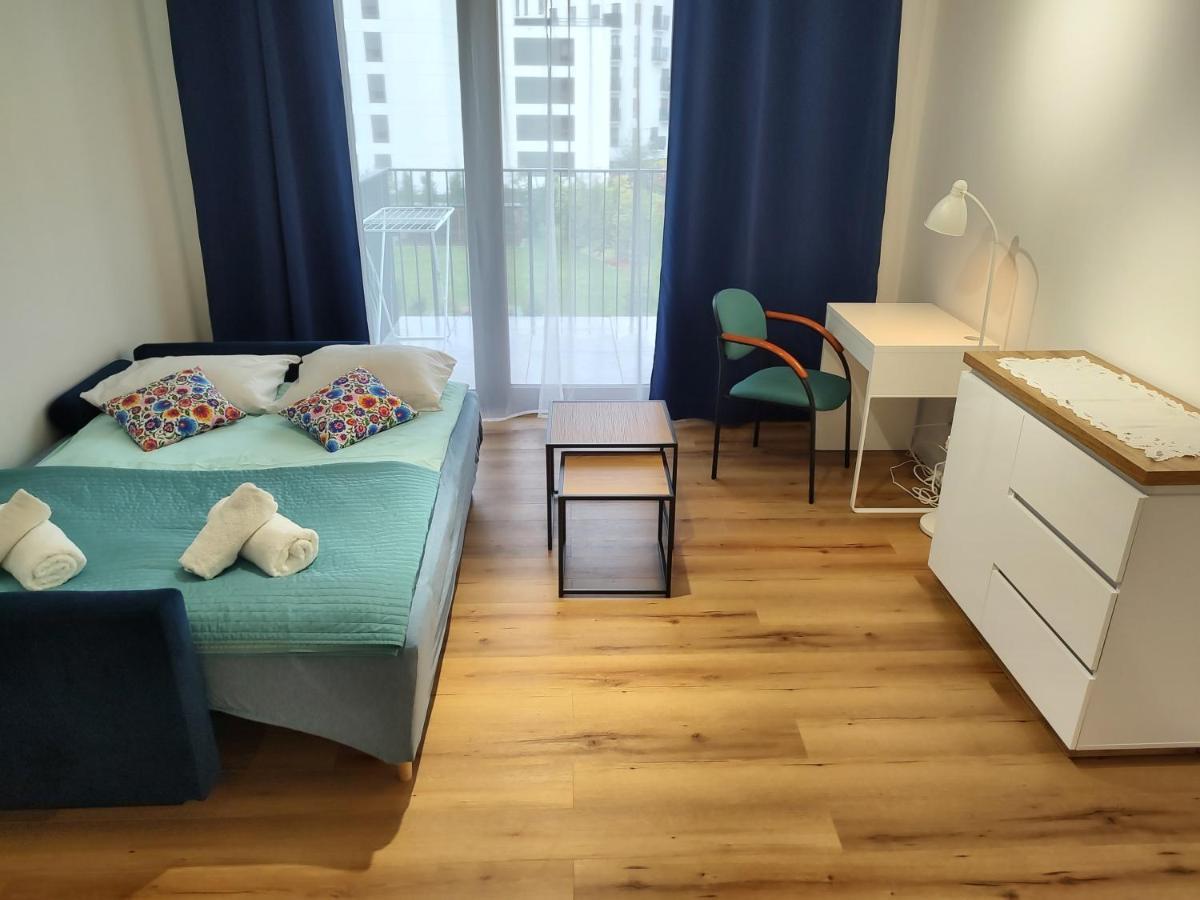 Appartamento Uroczy Apartament Z Miejscem Na Auto W Garazu Varsavia Esterno foto